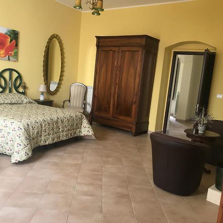 Il Giardino Segreto Bed & Breakfast Lizzanello Exterior photo