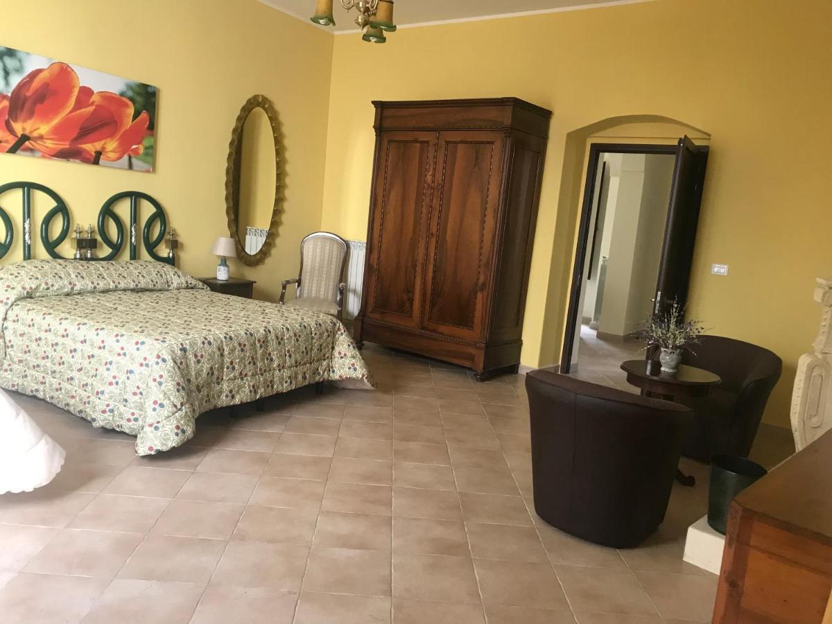 Il Giardino Segreto Bed & Breakfast Lizzanello Exterior photo